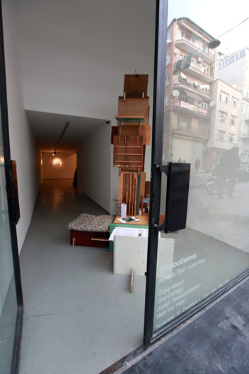 <p>Thief exhibition entrance, with <em>Evci</em>, 2011, by Onur Ceritoğlu</p>